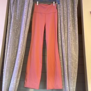 Pink flare legging!!